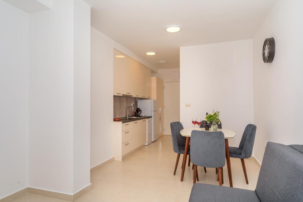 Apartments Petar บุดวา ภายนอก รูปภาพ